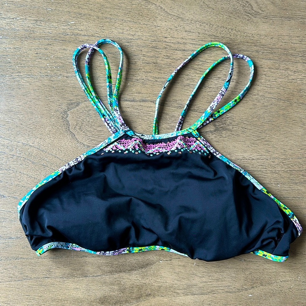 **(2 for$15 or 3 for $20)** Victoria’s Secret Bathing Suit Top